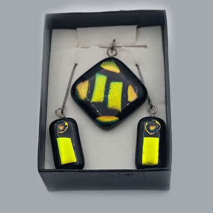 006 Fused Glass Set Of Pendant And Earrings