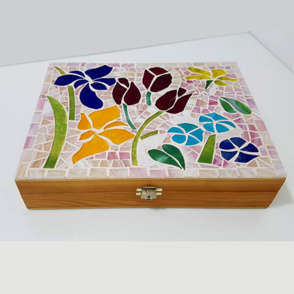 004 Mosaic Tea Box “Flowers”